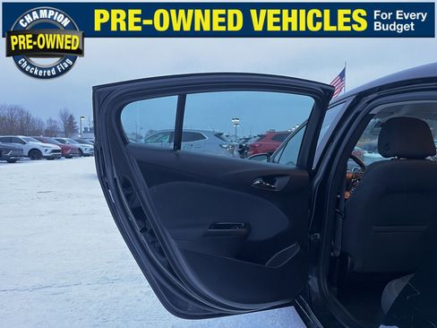Used 2016 Chevrolet Cruze LT w/ Convenience Package image 23