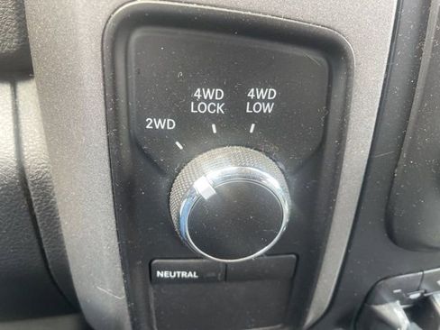 Used 2013 RAM 1500 Express AWD/4WD image 40