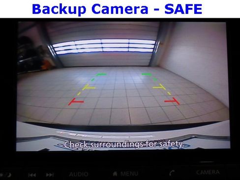 Used 2023 Nissan Rogue S image 5