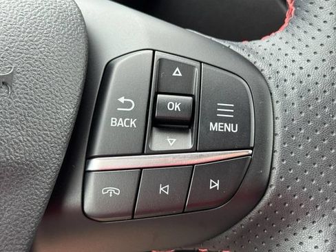 Used 2024 Ford Escape ST-Line w/ Tech Pack #1 AWD/4WD image 17