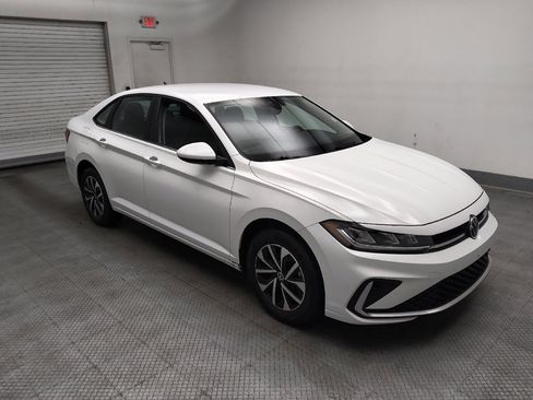 Used 2025 Volkswagen Jetta S FWD image 11