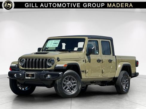 New 2026 Jeep Gladiator Sport AWD/4WD image 1