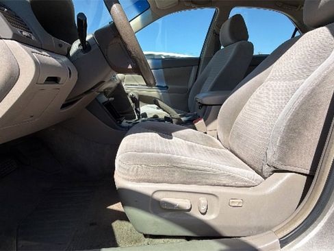 Used 2006 Toyota Camry LE image 12