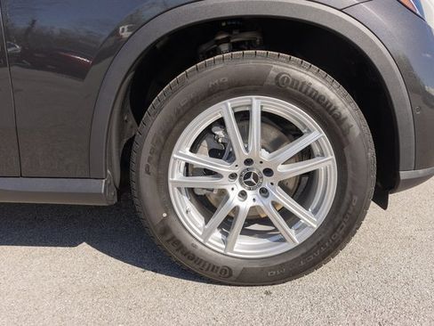 Certified 2025 Mercedes-Benz GLC 300 4MATIC image 11