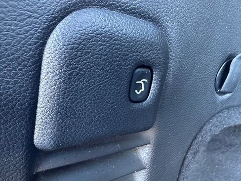 Used 2019 Jeep Grand Cherokee Laredo image 33