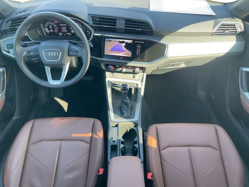 Certified 2025 Audi Q3 2.0T Premium w/ Convenience Package image 16