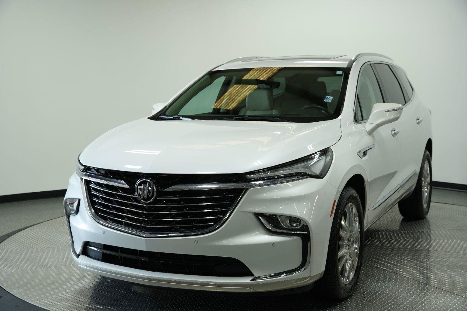 Certified 2023 Buick Enclave Premium w/ Experience Buick Package AWD/4WD image 4