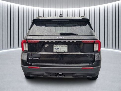 Used 2025 Ford Explorer Active RWD image 6