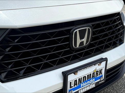 Used 2023 Honda Accord Sport image 29