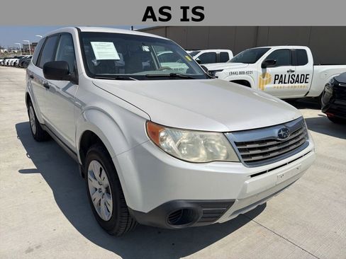 Used 2010 Subaru Forester 2.5X w/ Popular Equipment Group 1A image 3