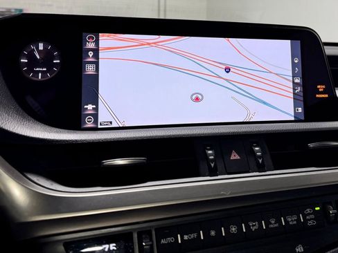 Used 2019 Lexus ES 350 image 4