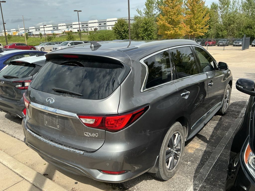 Used 2018 INFINITI QX60 FWD w/ Premium Plus Package image 3