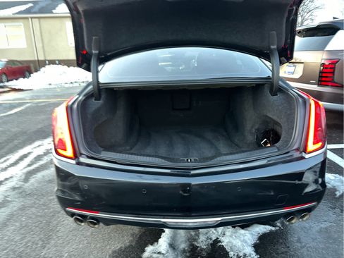 Used 2018 Cadillac CT6 Luxury image 32