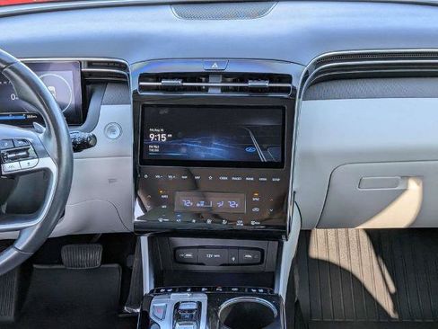 Used 2022 Hyundai Tucson Limited FWD image 17