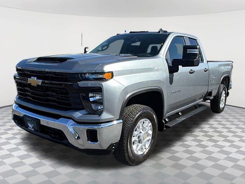 Used 2026 Chevrolet Silverado 3500 W/T AWD/4WD image 1