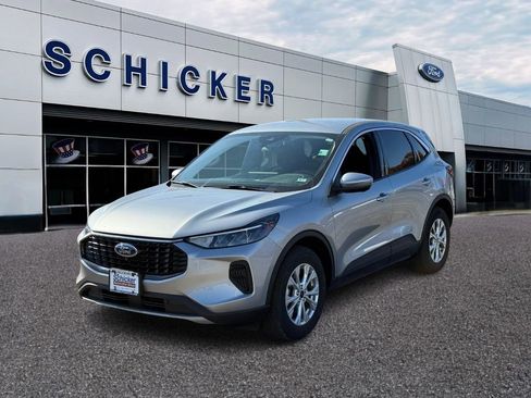 Certified 2023 Ford Escape Active w/ Tech Pack #2 image 4