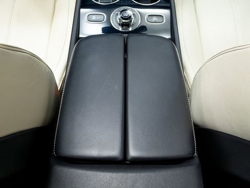 Used 2021 Bentley Bentayga V8 First Edition w/ First Edition Specification image 36