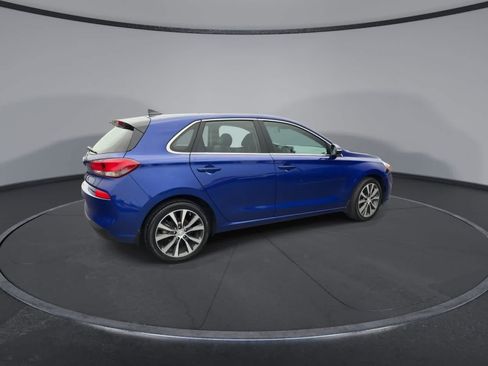 Used 2020 Hyundai Elantra GT w/ Style Package 02 FWD image 8