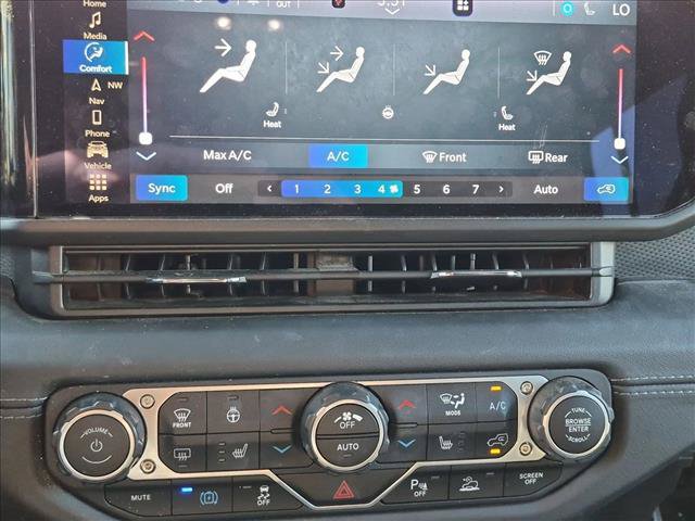 Used 2024 Jeep Wrangler Unlimited Rubicon 4xe AWD/4WD image 14