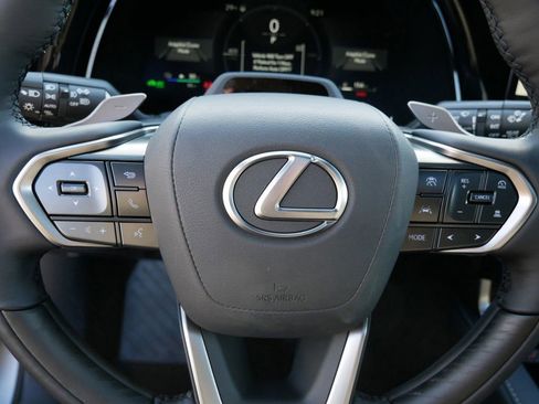 New 2026 Lexus RX 450h AWD image 17