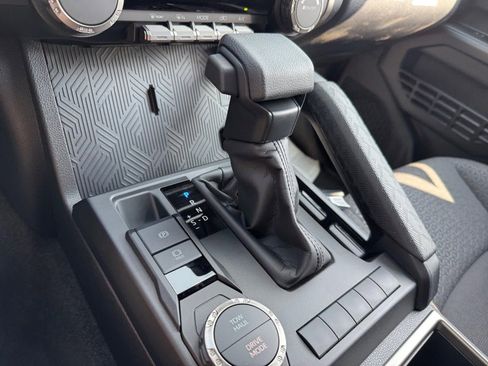 New 2025 Toyota 4Runner SR5 image 6