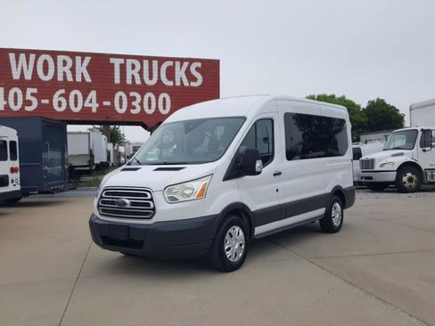 Used 2018 Ford Transit 150 XLT RWD image 3