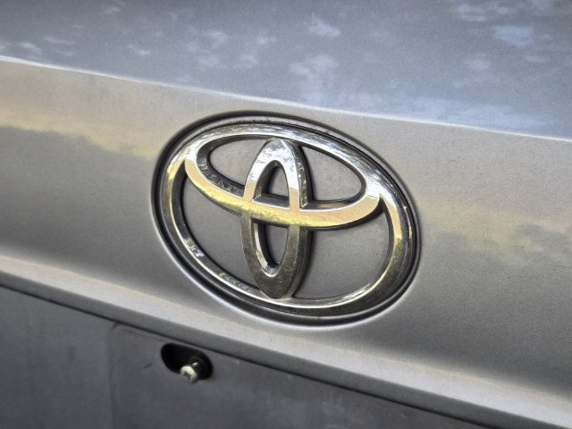 Used 2022 Toyota Highlander XLE FWD image 11