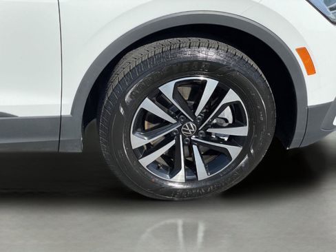 Used 2024 Volkswagen Tiguan S AWD/4WD image 32
