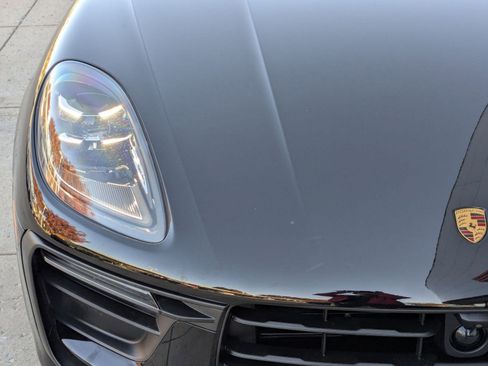 Used 2025 Porsche Macan image 12