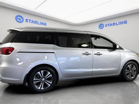Used 2019 Kia Sedona SX image 10