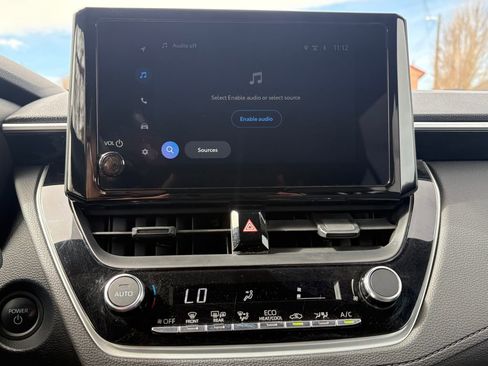 Used 2024 Toyota Corolla Cross SE image 28