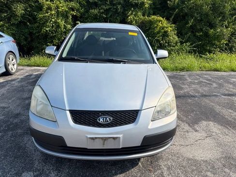 Used 2007 Kia Rio LX FWD image 2