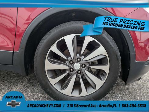 Used 2017 Buick Encore Essence FWD image 11