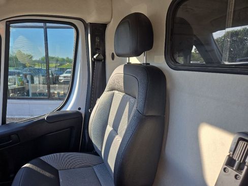 Used 2025 RAM ProMaster 2500 w/ Convenience Group FWD image 66