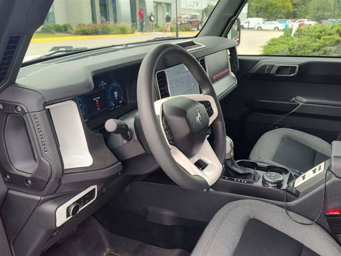 Certified 2025 Ford Bronco 4-Door AWD/4WD image 5