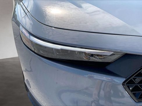 Certified 2025 Honda Accord SE image 29