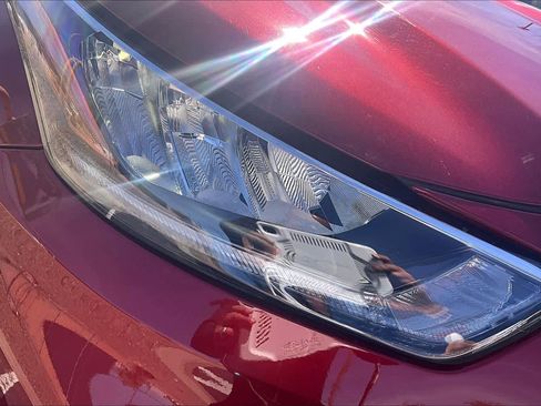 Used 2020 Toyota Highlander XLE image 27