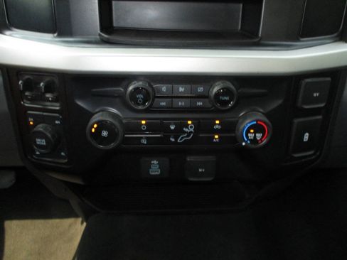 Used 2024 Ford F250 XL w/ STX Appearance Package AWD/4WD image 11