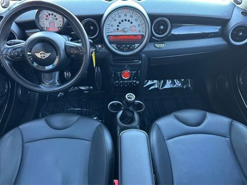 Used 2011 MINI Cooper S image 16