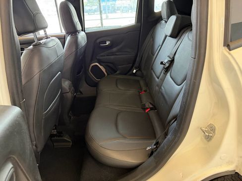 Used 2016 Jeep Renegade Limited FWD image 10