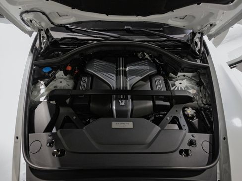 Used 2024 Rolls-Royce Cullinan Black Badge image 34