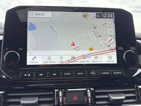 Used 2024 Nissan Pathfinder Platinum w/ Cargo Package image 32