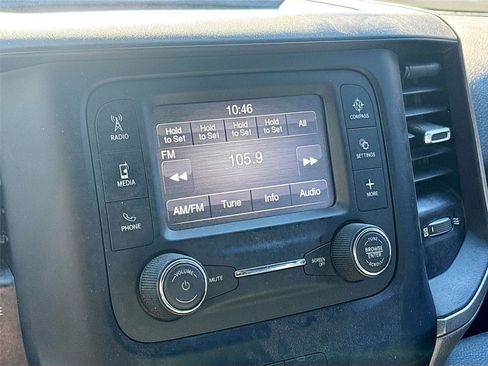 Used 2022 RAM 2500 Tradesman w/ Chrome Appearance Group image 16