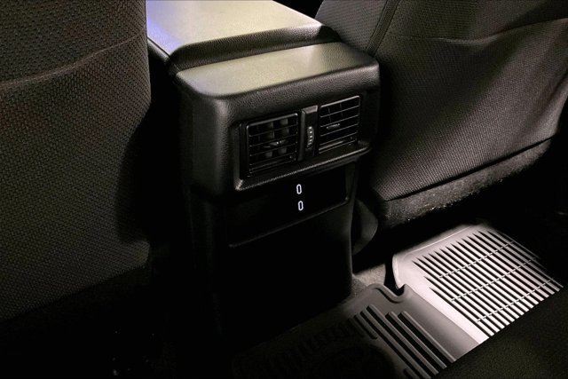 Certified 2025 Toyota 4Runner SR5 AWD/4WD image 35