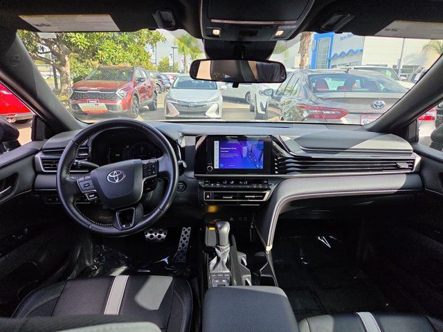 Used 2025 Toyota Camry SE FWD image 15