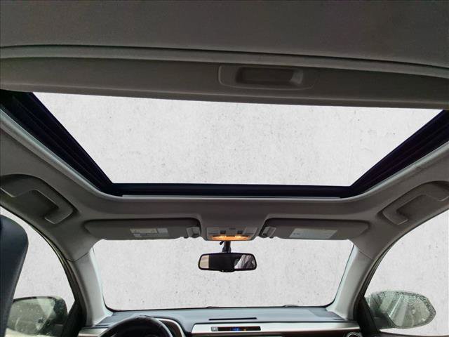 Used 2013 Toyota RAV4 Limited AWD/4WD image 18