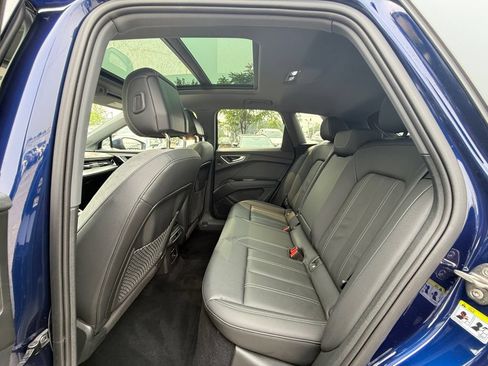 Used 2023 Audi Q4 e-tron Premium Plus w/ Premium Plus AWD/4WD image 20