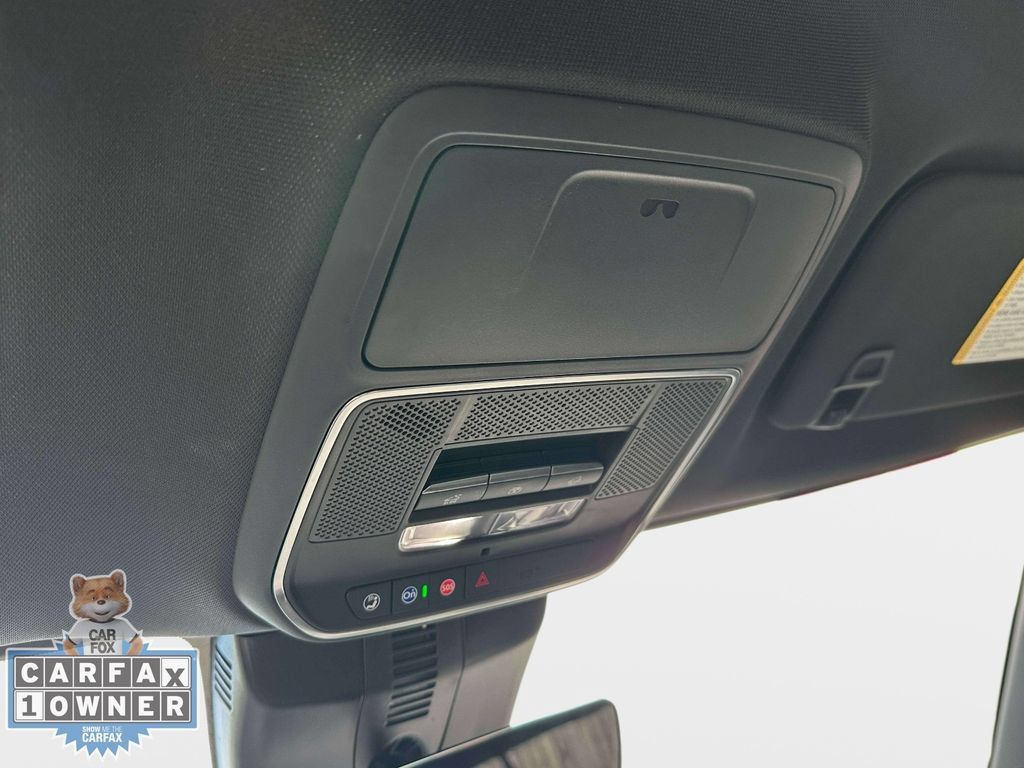 Used 2026 Chevrolet Traverse High Country w/ LPO, Floor Liner Package FWD image 30