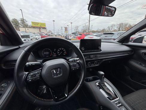 Used 2025 Honda HR-V Sport image 34