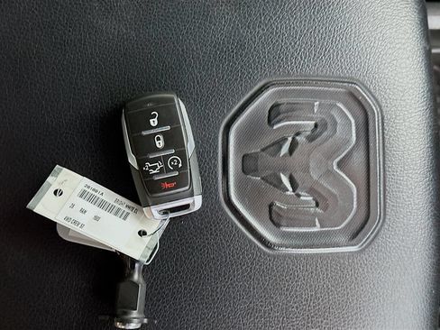 Used 2021 RAM 1500 Laramie w/ Sport Appearance Package AWD/4WD image 34